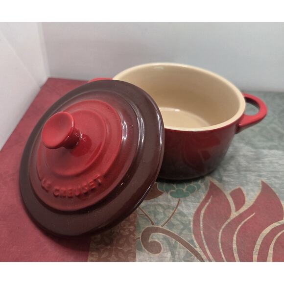 Le Creuset Mini Petite Round Cocottee Cerise Stoneware Red Pot With Lid Perfect - Picture 2 of 7
